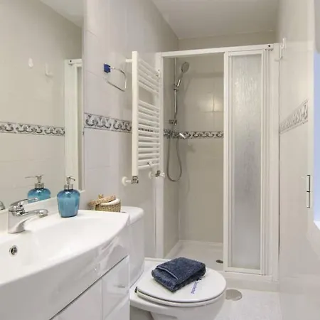 1 Bedroom 1 Bathroom Furnished - Chamberi - Cozy - Mintystay Madrid Exterior photo