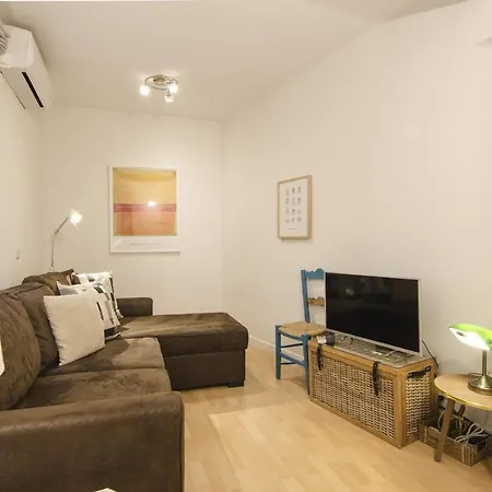 1 Bedroom 1 Bathroom Furnished - Chamberi - Cozy - Mintystay Madrid Exterior photo