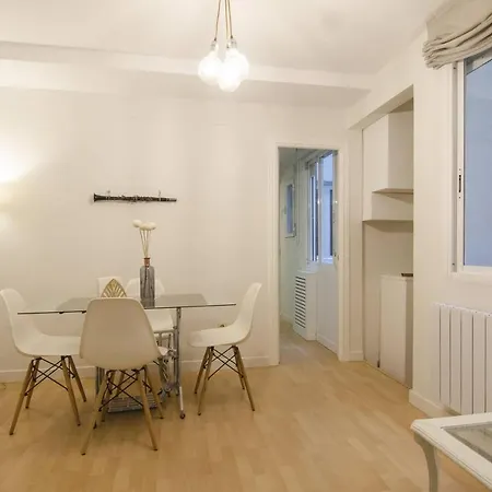 1 Bedroom 1 Bathroom Furnished - Chamberi - Cozy - Mintystay Madrid Exterior photo