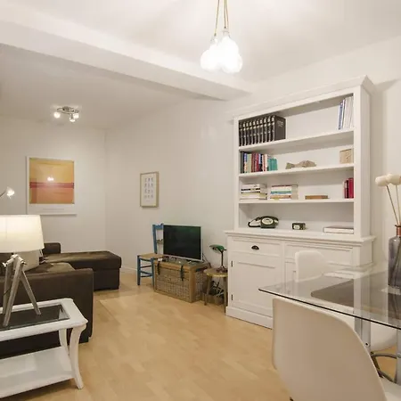 1 Bedroom 1 Bathroom Furnished - Chamberi - Cozy - Mintystay Madrid Exterior photo
